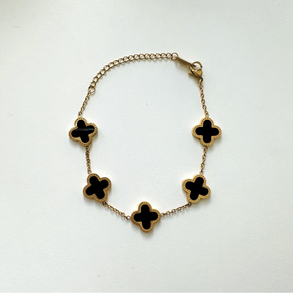 Five Clover Bracelet